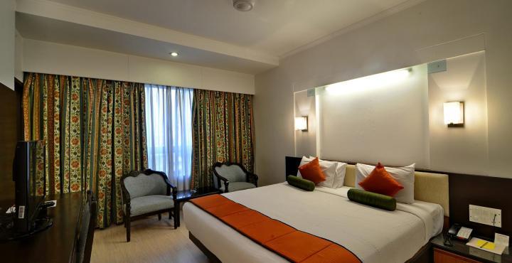 The President Hotel Shivajinagar Pune Exterior photo