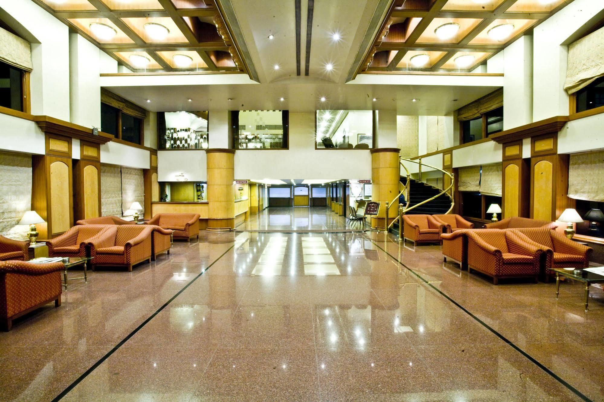 The President Hotel Shivajinagar Pune Exterior photo