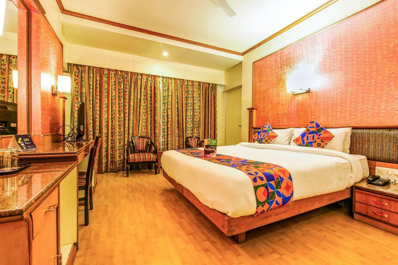 The President Hotel Shivajinagar Pune Exterior photo